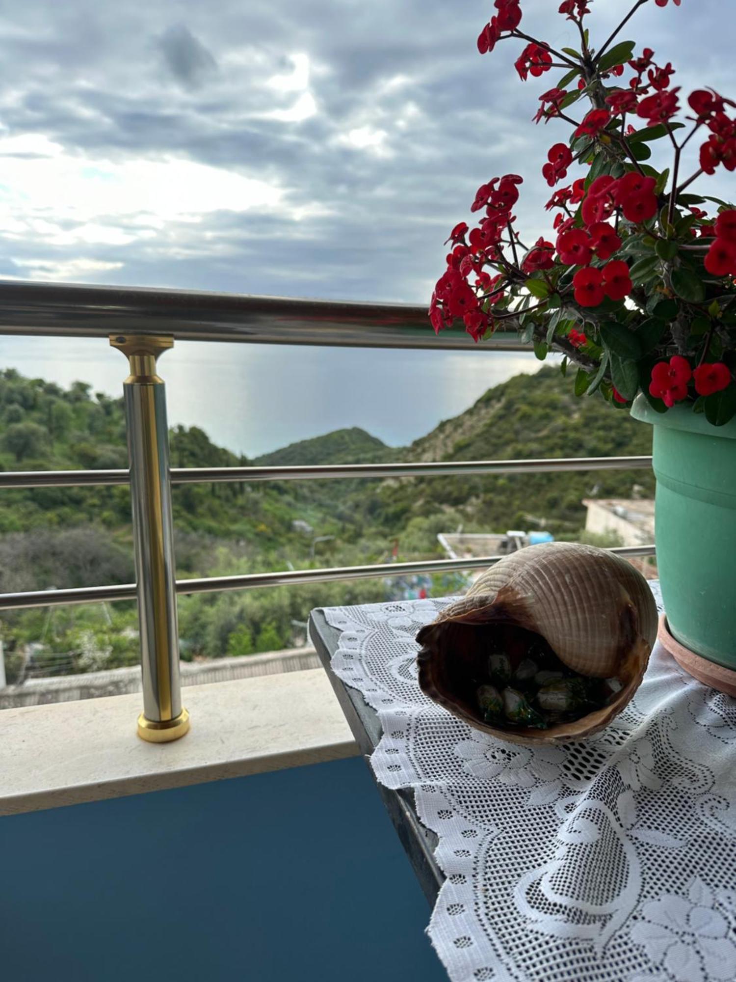 Selami Sea View Apartments Lukovë 外观 照片